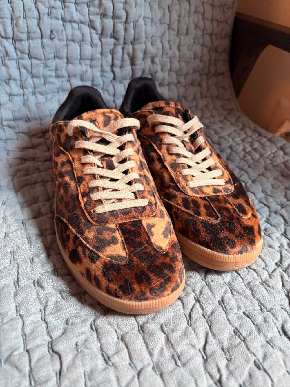H&M Leopard Print Low-Profile Gum-Sole Sneakers – Gazelle Style – Women’s 7